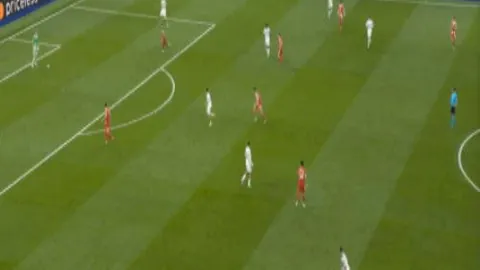 迪亚斯帽子戏法，萨拉赫献助攻，利物浦大胜勒沃库森4-0